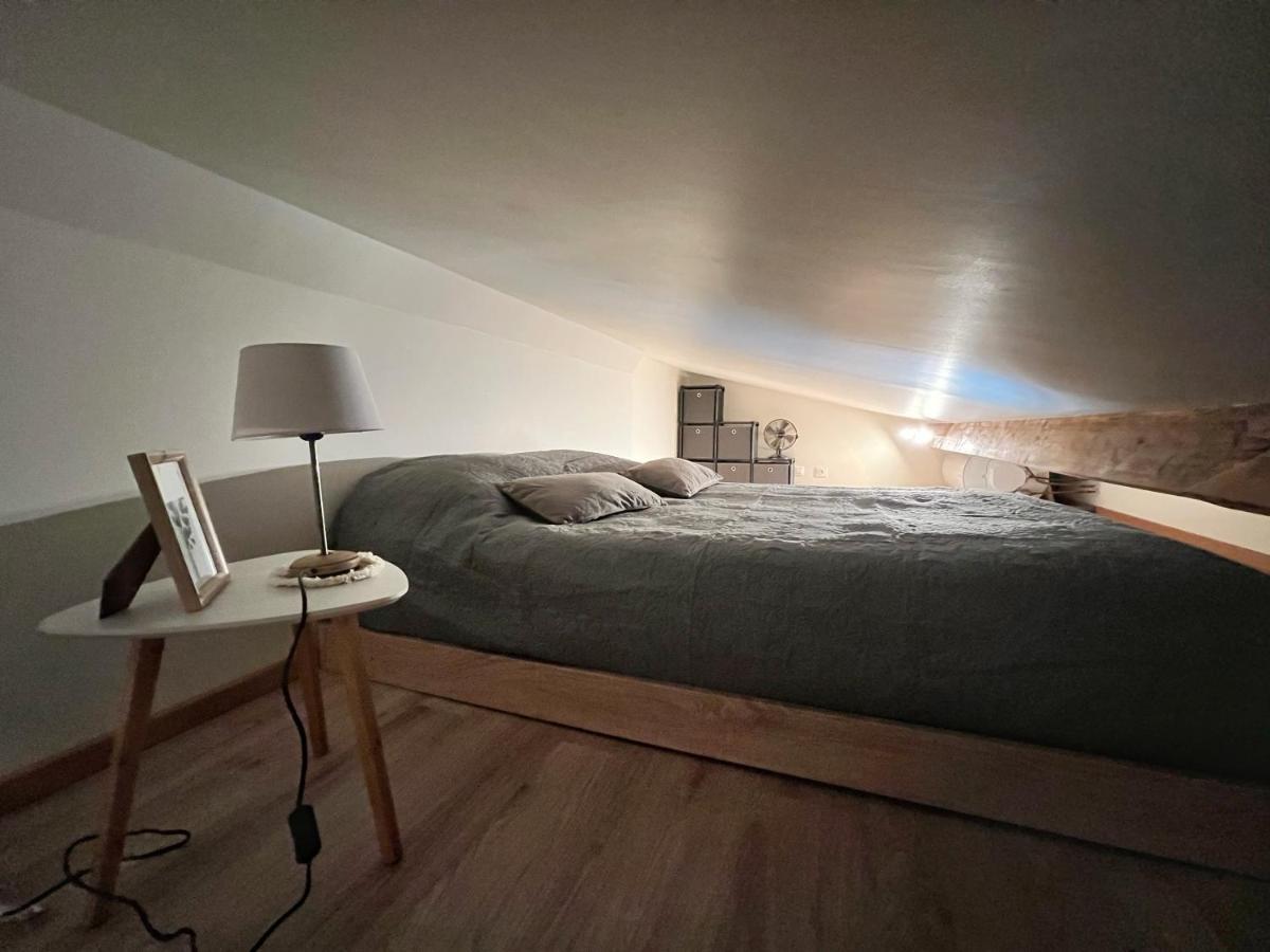 Studio Neuf Entierement Equipe Et Bien Situe. Apartment Париж Екстериор снимка